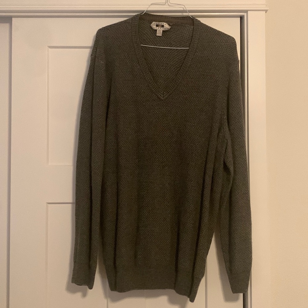 Joseph Abboud V neck Sweater